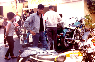 Elvis Presley - Buying Motorcycles