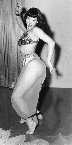 Bettie Page - Harems Dame