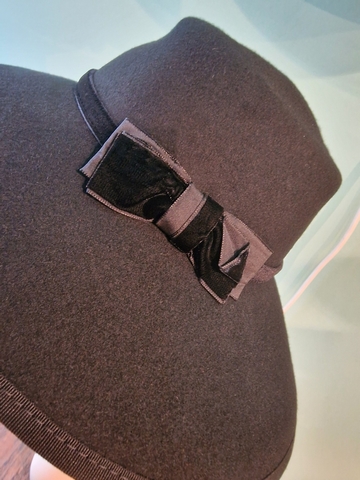 Damenfilzhut � la Tiffany