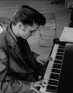 Elvis Presley - Piano Man