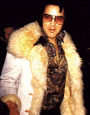 Elvis Presley - Pelzmantel/Cool Glasses