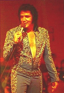 Elvis Presley - Superdress/Brusthaare?