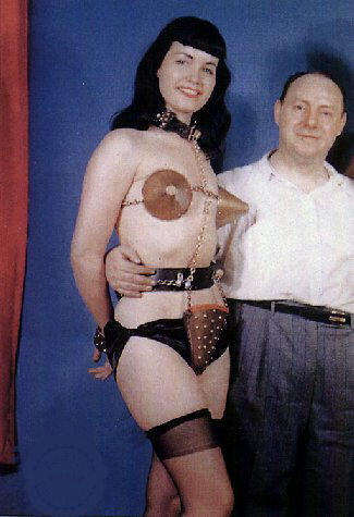 Bettie Page - mit Bondage Mentor